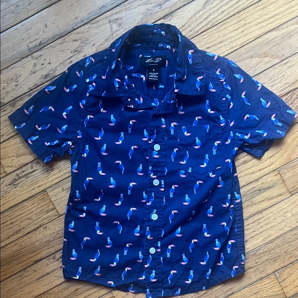 Navy Toucan Print Short Sleeve Button-Down Collared Shirt Boys Sz 6 100% Cotton